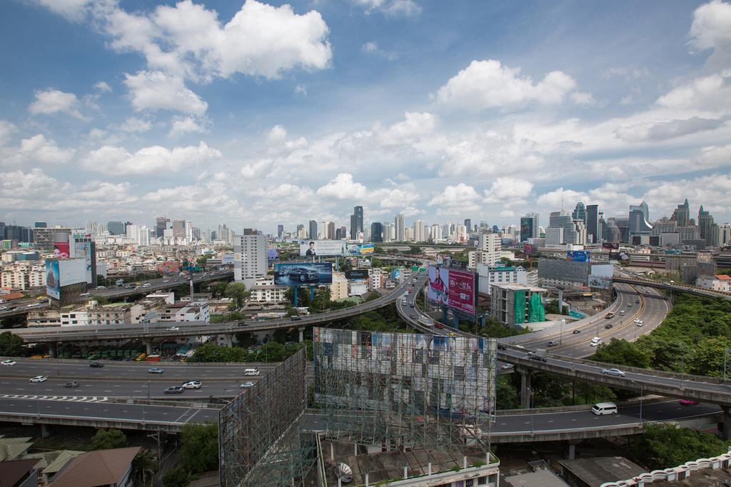 Aparthotel Ratchaprarop Building à Bangkok Extérieur photo